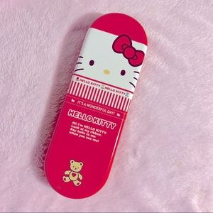 Sanrio Hello Kitty 2010 Metal Pencil/Pen Storage Box